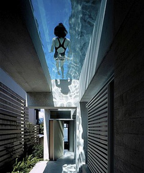 piscina en el techo