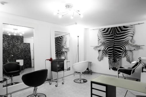 Peluquería vintage blanco y negro