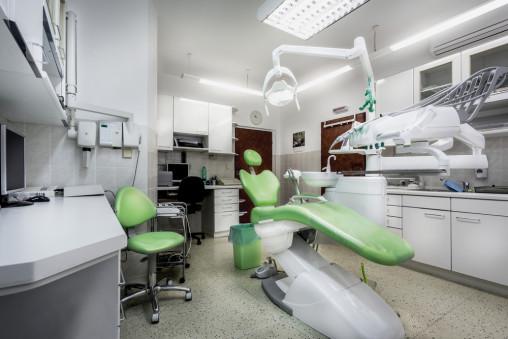 Sillón dental verde pistacho