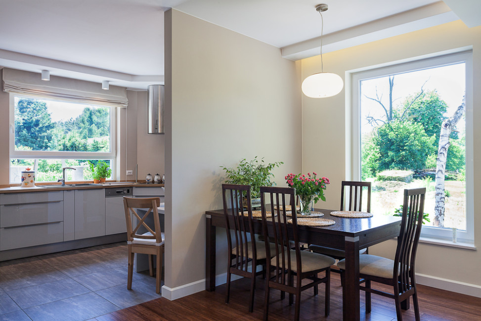 Comedor moderno con conexión con cocina. fotos para que te ... Imagenes cocina comedor