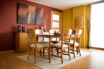 Comedor exótico de tonos cálidos