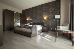 Dormitorio moderno con estampado