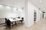 Sala de reuniones de oficina minimalista